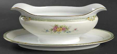 Floweree Gravy Boat with Attached Underplate