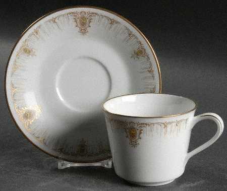 Flora Valley Flat Cup & Saucer Set