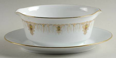 Flora Valley Gravy Boat with Attached Underplate