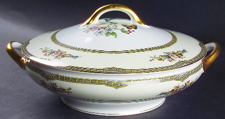 Fontaine Round Covered Vegetable