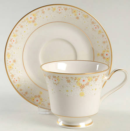 Fragrance Footed Cup & Saucer Set by Noritake