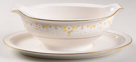 Fragrance Gravy Boat with Attached Underplate