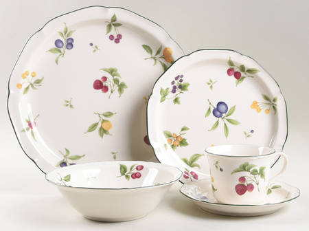 Fruit Parfait 5 Piece Place Setting by Noritake