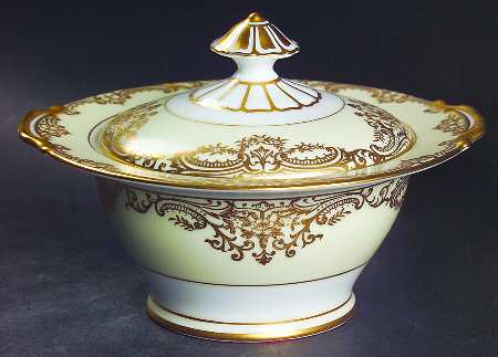 Gainford Sugar Bowl & Lid