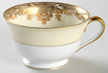 Galavan Footed Cup