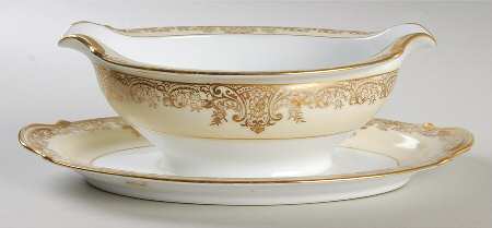 Galavan Gravy Boat with Attached Underplate