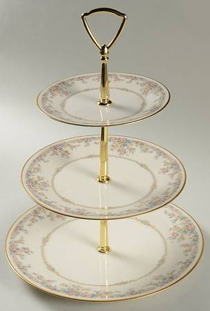 Gallery 3-Tiered Serving Tray (DP, SP, BB)