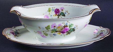 Gardena Gravy Boat with Attached Underplate