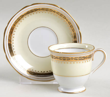 Garfield (Smooth) Footed Demitasse Cup & Saucer Set