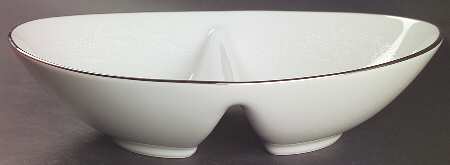 Georgian 10" Oval Divided Vegetable Bowl