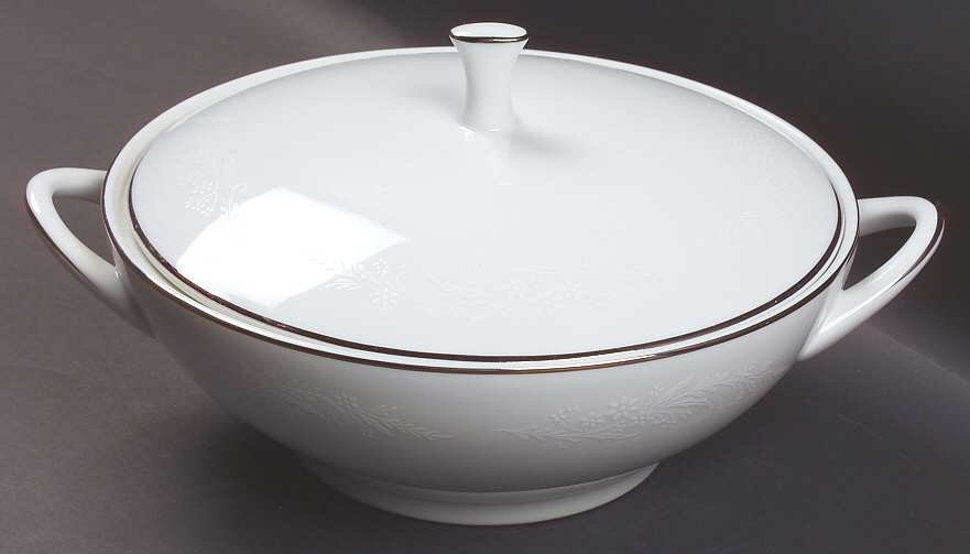 Georgian Round Covered Vegetable
