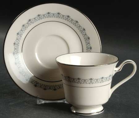 Geri Footed Cup & Saucer Set