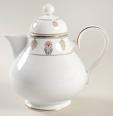 Gilded Blossoms Teapot & Lid