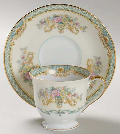 Girardo Footed Demitasse Cup & Saucer Set