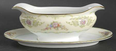 Glendola Gravy Boat with Attached Underplate