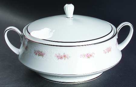 Glenaire Round Covered Vegetable