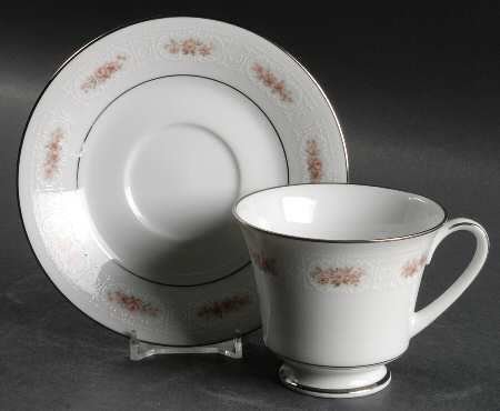 Glenaire Footed Cup & Saucer Set