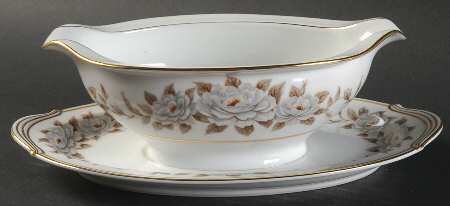 Glenbrook Gravy Boat with Attached Underplate