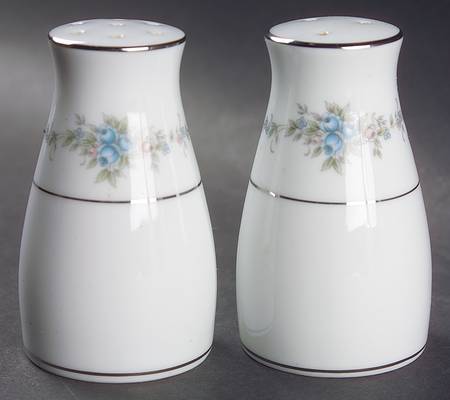 Glencoe Salt & Pepper Set