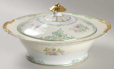 Glendon Round Covered Vegetable