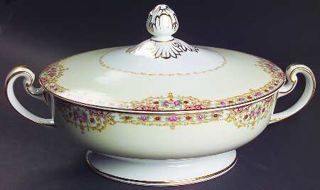 Glendale Round Covered Vegetable