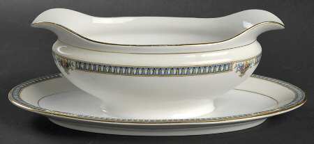 Glendive Gravy Boat with Attached Underplate