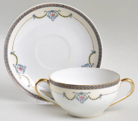 Gleneden Flat Bouillon Cup & Saucer