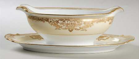 Glenmore Gravy Boat with Attached Underplate