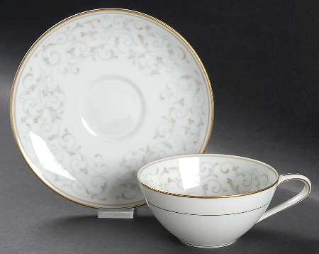 Glennis Flat Cup & Saucer Set