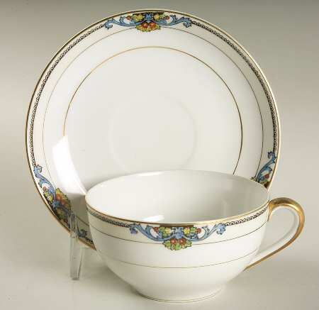 Glenora Flat Cup & Saucer Set