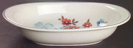 Glimmer 10" Oval Vegetable Bowl