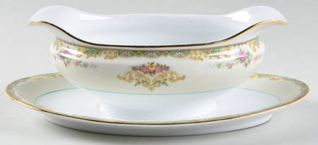 Gloria Gravy Boat with Attached Underplate