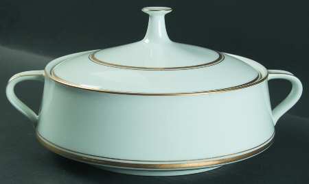 Gloria (6526) Round Covered Vegetable