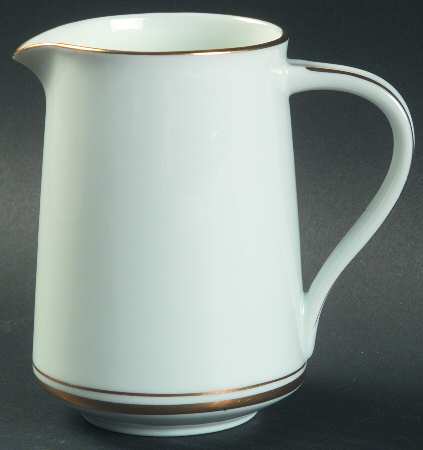 Gloria (6526) Creamer
