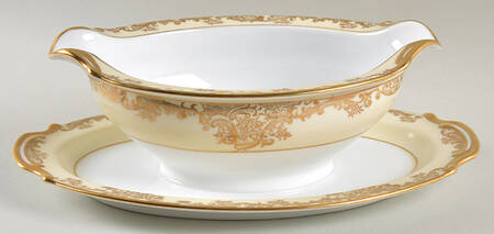 Glovern Gravy Boat with Attached Underplate
