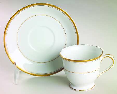 Goldart Footed Demitasse Cup & Saucer Set