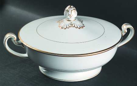 Goldcroft (4983) Round Covered Vegetable