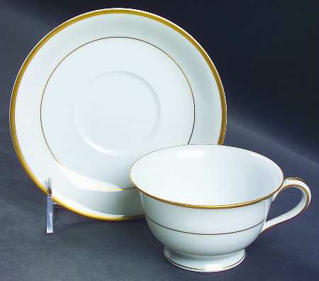 Goldcroft (4983) Footed Cup & Saucer Set