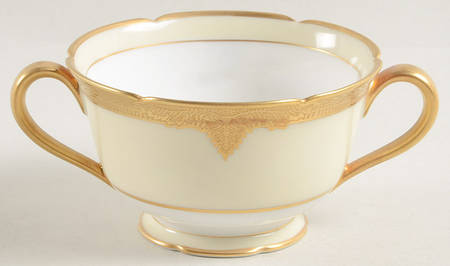 Goldaldo Footed Bouillon Cup