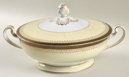 Goldbeam Round Covered Vegetable