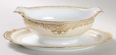 Goldcella Gravy Boat with Attached Underplate