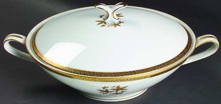 Goldcoast Round Covered Vegetable
