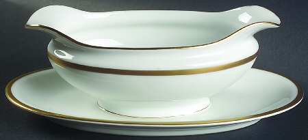 The Goldena Gravy Boat with Attached Underplate