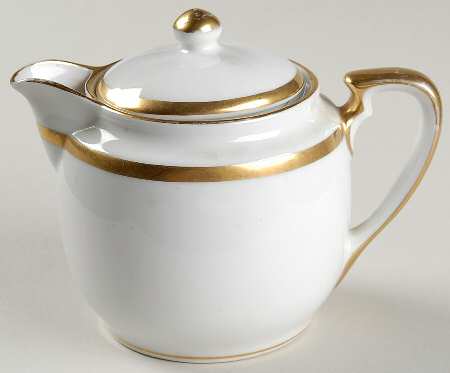 The Goldena Creamer & Lid