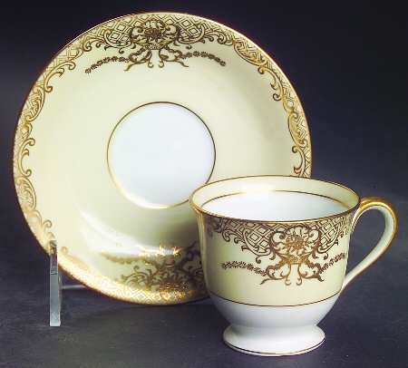 Goldenglo Footed Demitasse Cup & Saucer Set