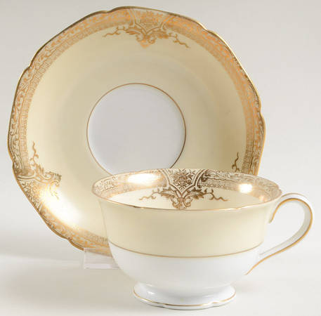 Goldette Footed Cup & Saucer Set