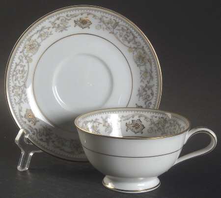 Goldette Footed Cup & Saucer Set