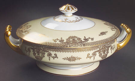Goldlea Round Covered Vegetable