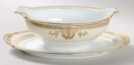 Goldlea Gravy Boat with Attached Underplate