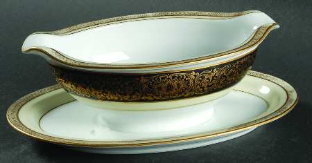 Goldlea Gravy Boat with Attached Underplate